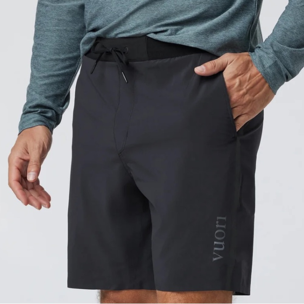 New Vuori Men’s Domaim Performance Short Black Medium V3007